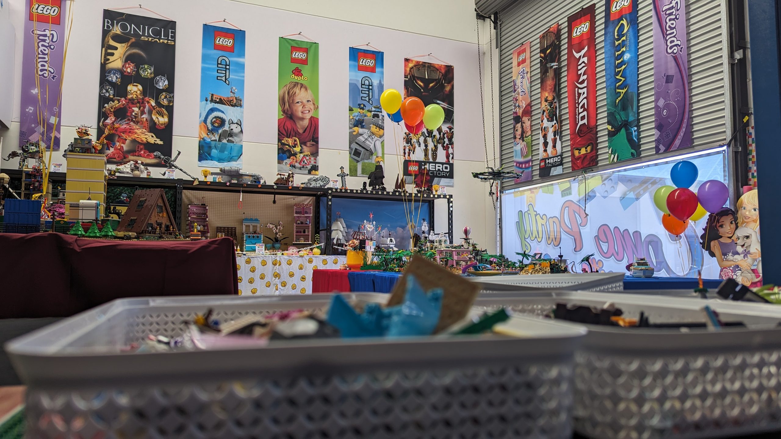 Bricks n Things LEGO Fan Space. Birthday Parites and School Holiday Activities